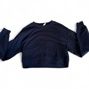 H&M Navy blue cropped sweatshirt with long sleeves. Size Small.